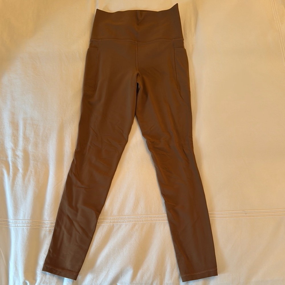 Athleta Saluation Stash High Rise Legging
